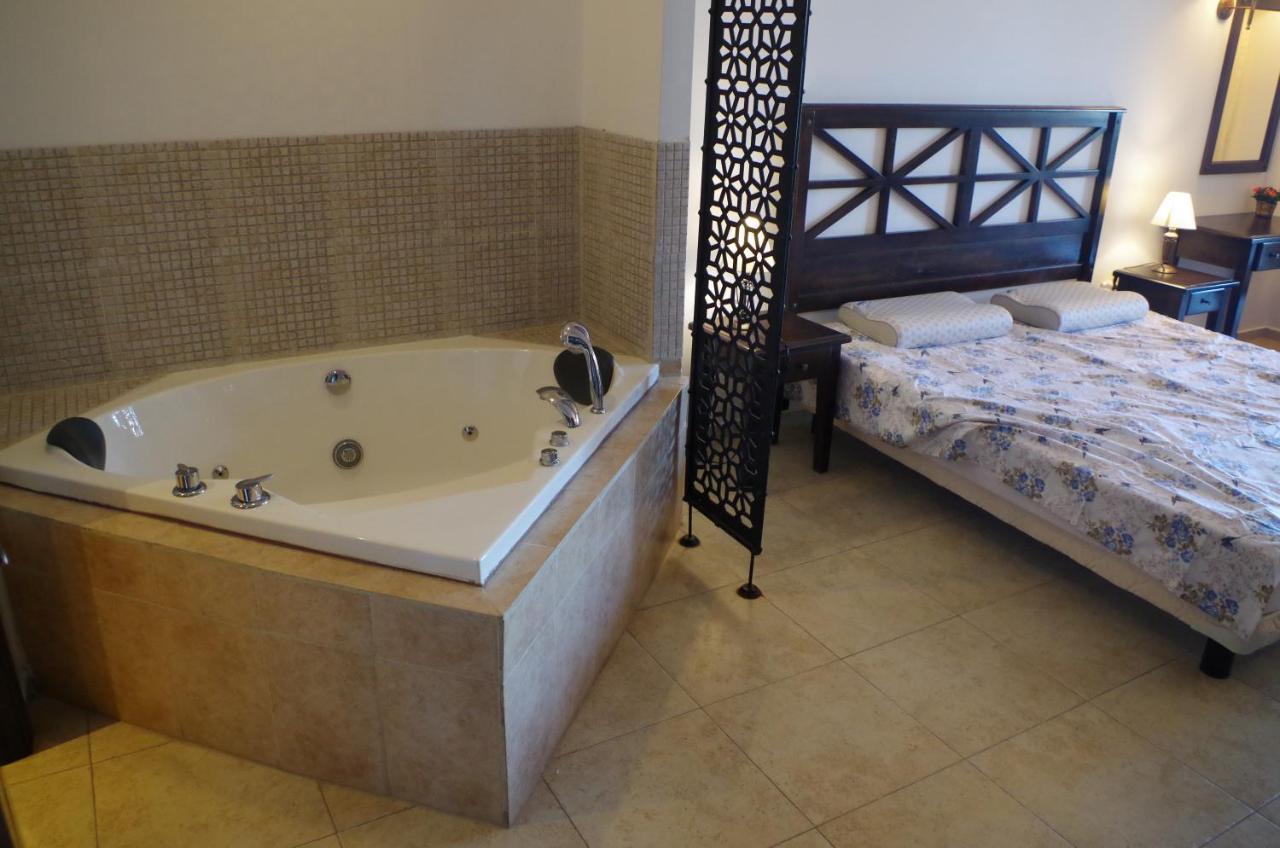 Beautiful 1St-Line Seaview Private Appartement In The Cliff Resort Obsor Exterior foto